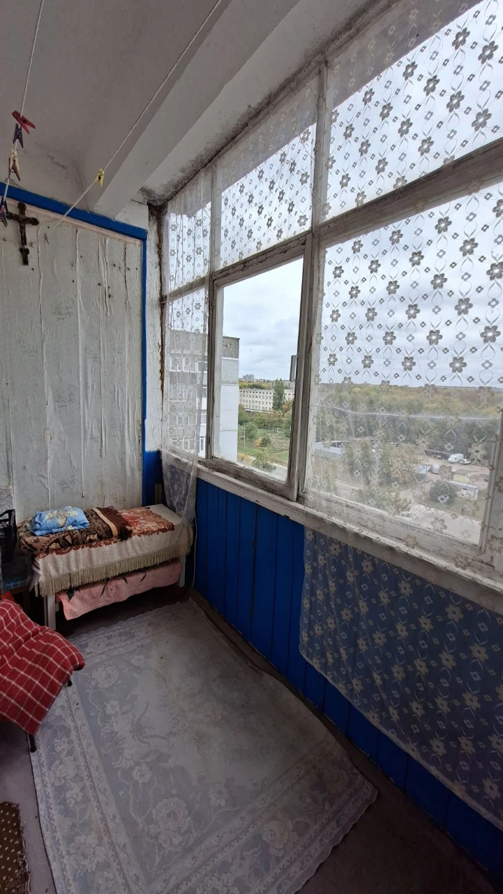 For Sale: 3-room apartment with individual heating in the area of Bi