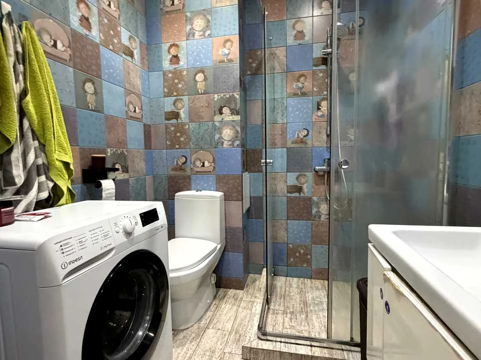 Apartment. Dnipro, Voskresenskaya st.