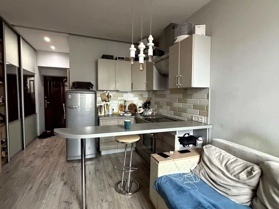 Apartment. Dnipro, Voskresenskaya st.