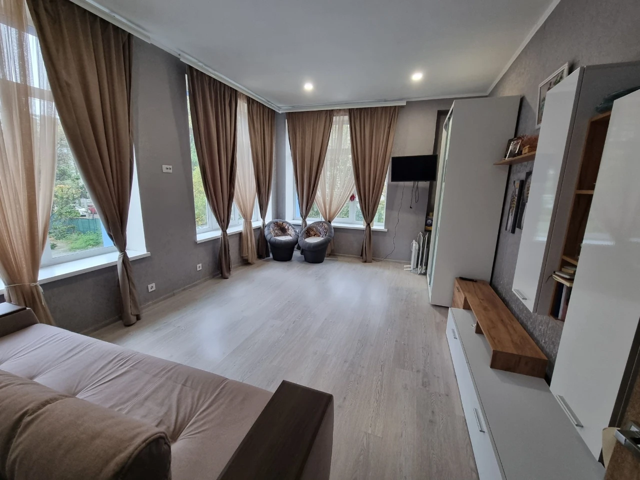 For Sale: Stylish 1-bedroom apartment in a new complex