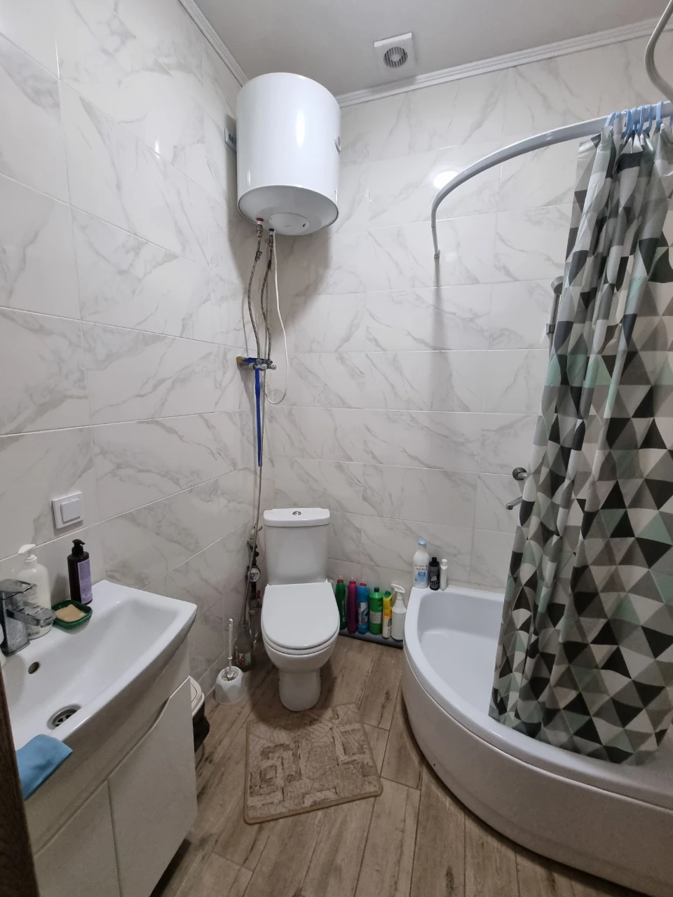 For Sale: Stylish 1-bedroom apartment in a new complex