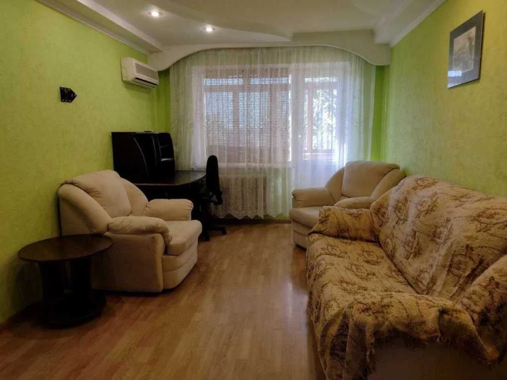 Продається двокімнатна квартира (47 м²) в Києві, Деснянський район