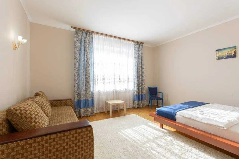 Urgent! Top Offer! Sale of house with gas in Kyiv, 9 rooms