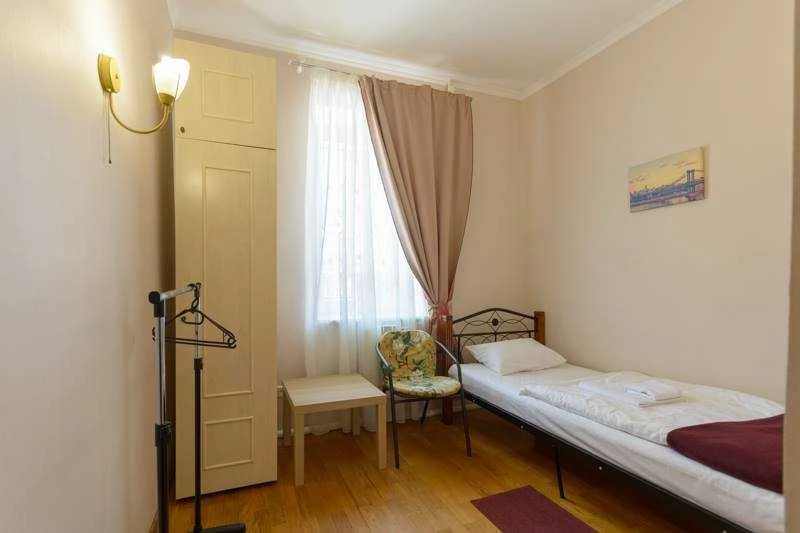 Urgent! Top Offer! Sale of house with gas in Kyiv, 9 rooms