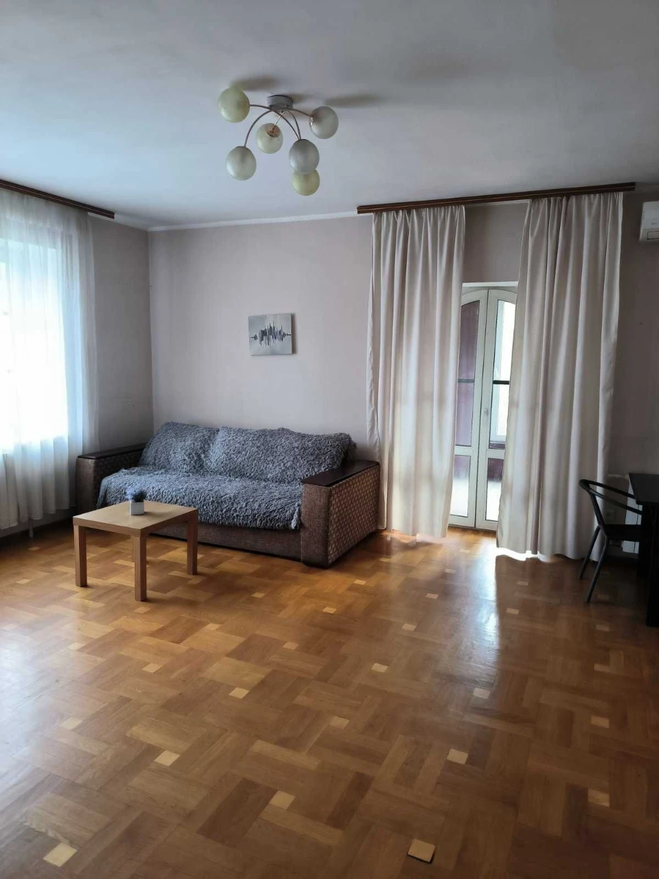 Urgent! Top Offer! Sale of house with gas in Kyiv, 9 rooms