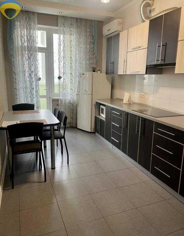 Квартира с ремонтом, мебелью, техникой в новом доме на Пишон