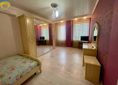 Квартира с ремонтом, мебелью, техникой в новом доме на Пишон