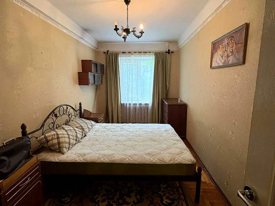 Apartment. Zaporizhzhia, Volodymyr Samsonova Street.