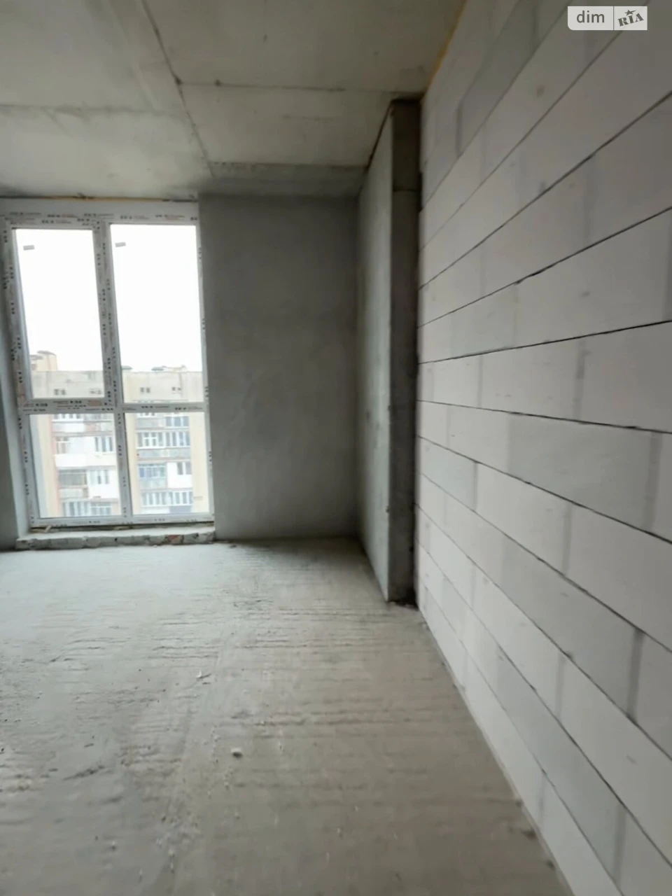 Apartment for Sale in Bratí