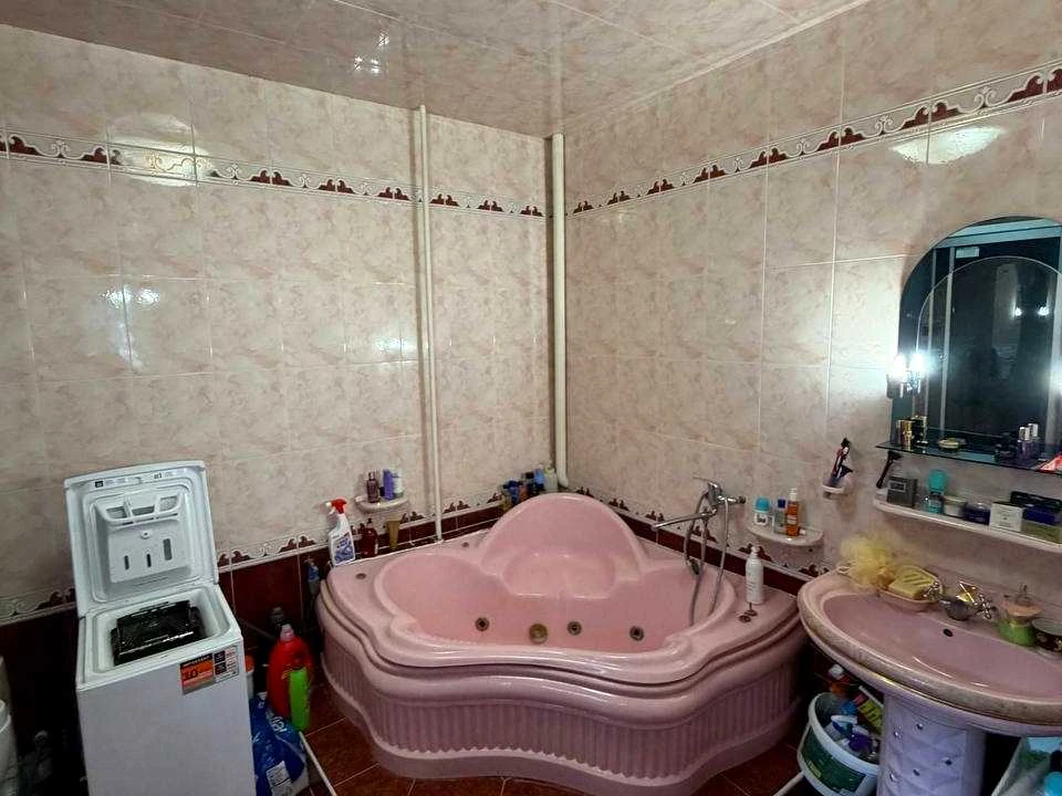 House. Hmelnіtskі, 3-ta Nova вул.