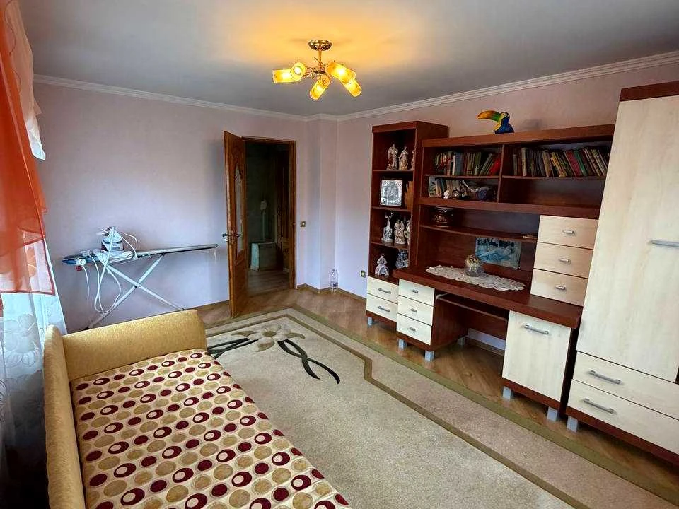 House. Hmelnіtskі, 3-ta Nova вул.