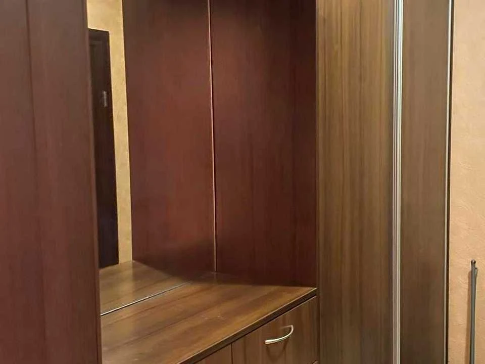 Квартира. Київ, Драгоманова вул.