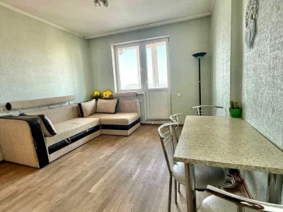 Apartment. Kharkivshe Street, Kyiv