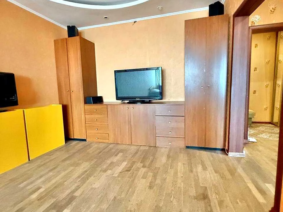 Apartment. Kharkivshe Street, Kyiv
