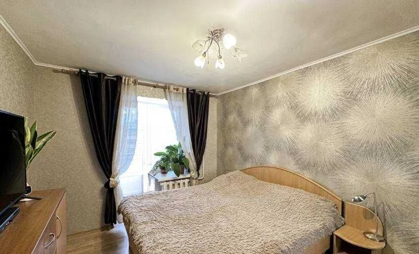 Sale of a 2-bedroom apartment on Red Cherry Street