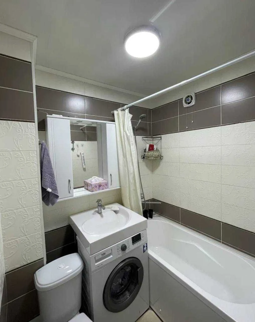 Sale of a 2-bedroom apartment on Red Cherry Street