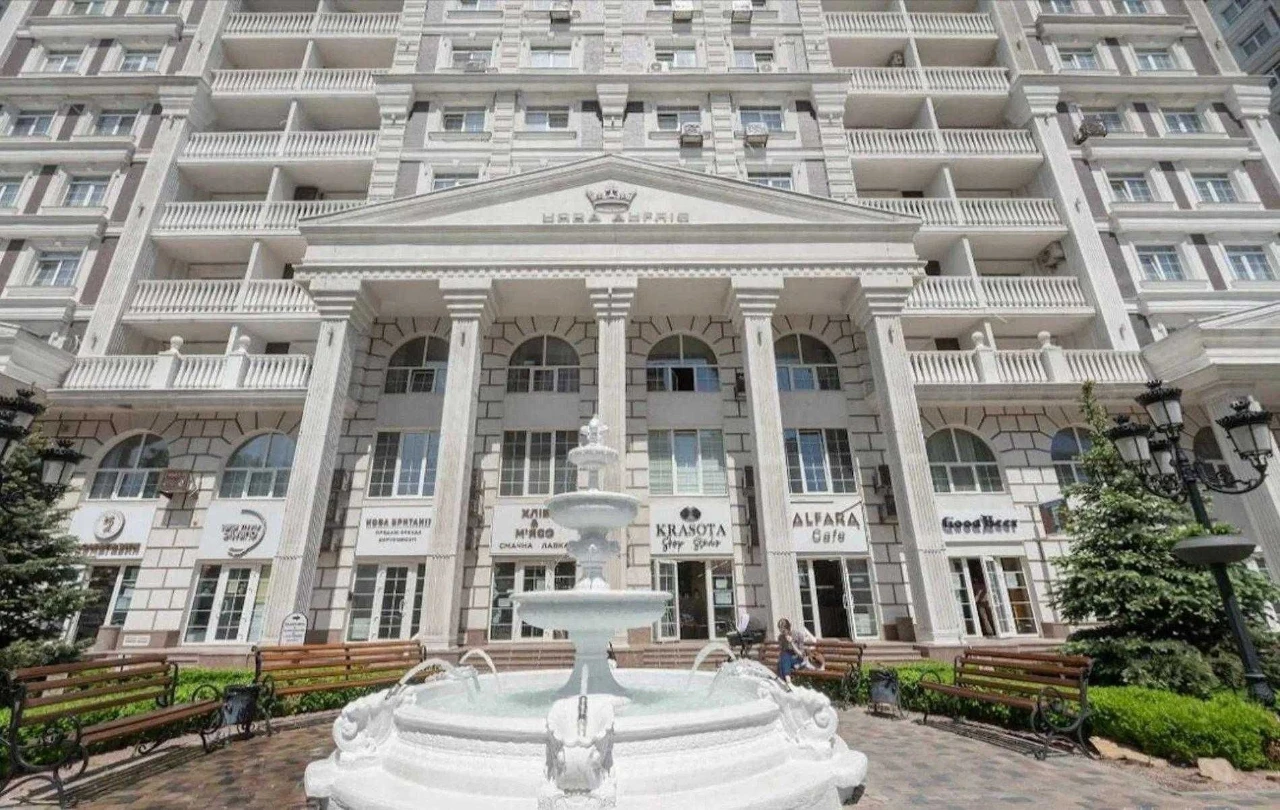 Sale of a one-bedroom apartment, New England Preston, 5 floors.