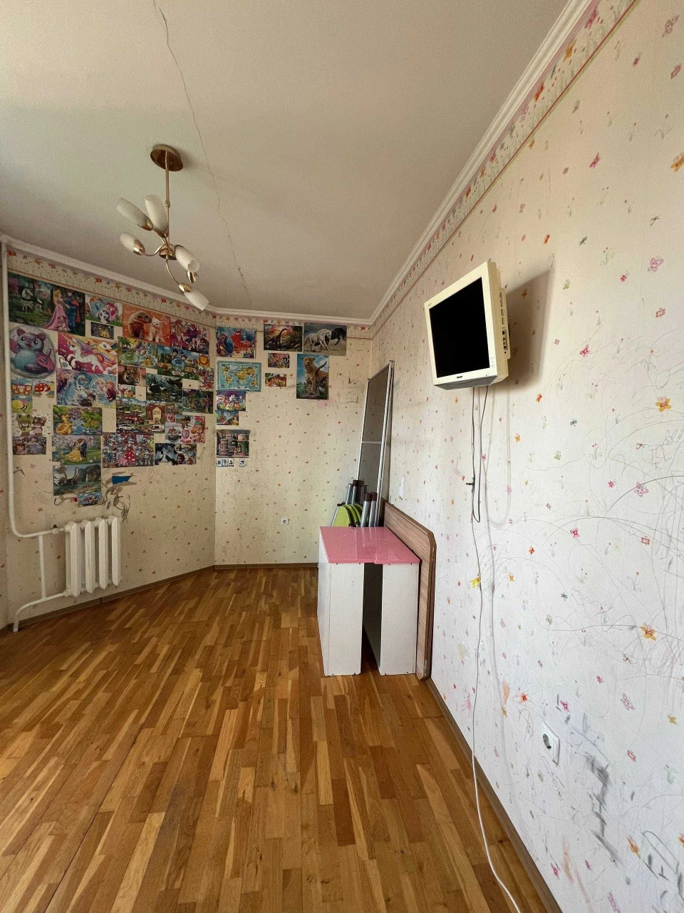 Продам 3х ком квартиру  на Заболотного/Сахарова