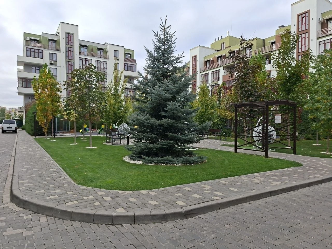 Продам 1-но комнатную квартиру с ремонтом в новом доме на Бо
