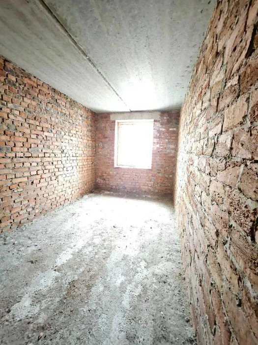 Продаж здана новобудова 3 кімнатна квартира  Н