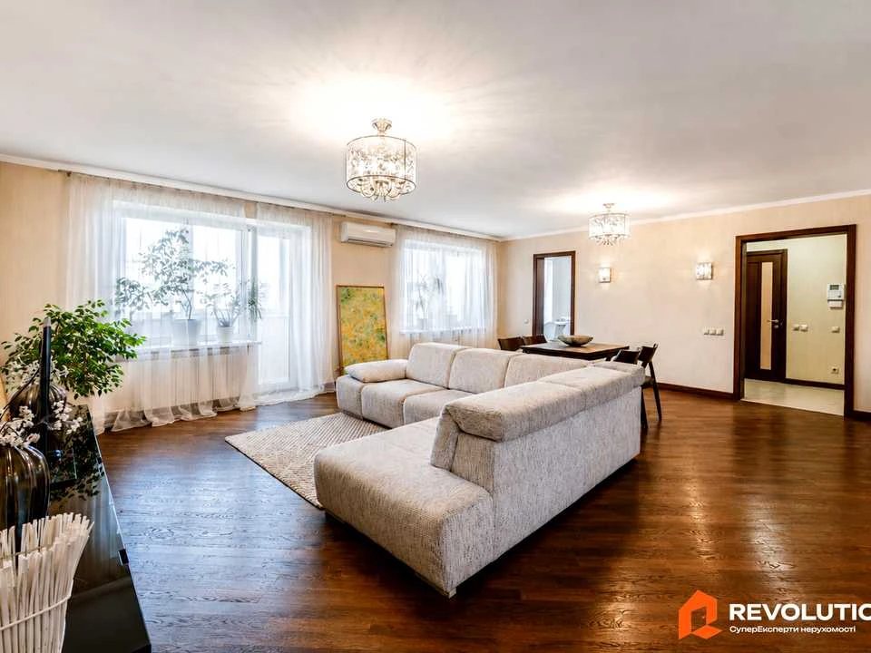Apartment. Levka Luk'yanenko Street, Kyiv.