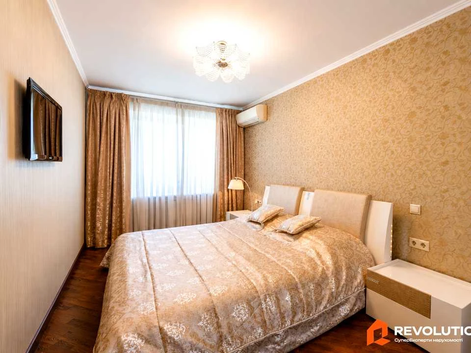 Apartment. Levka Luk'yanenko Street, Kyiv.