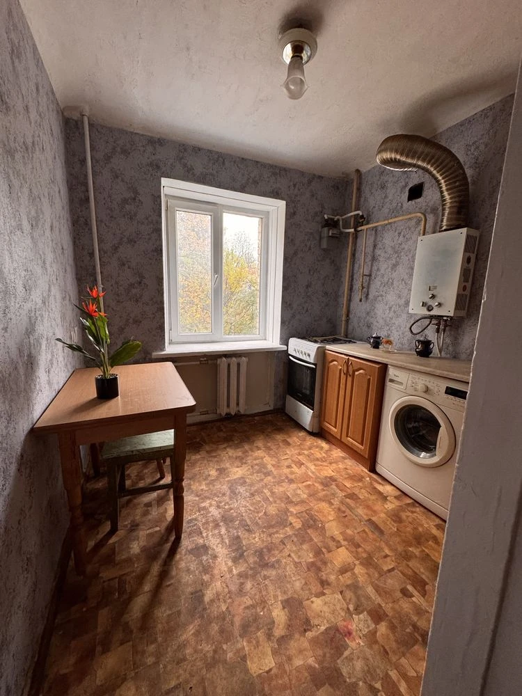 Sale of a 2-room apartment in Kyiv, Solomyan district, Prospect of the Air