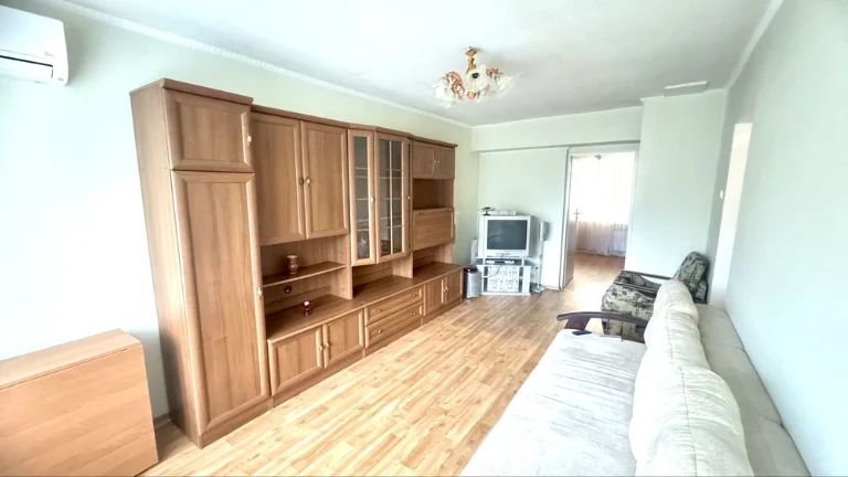 For sale 3-room apartment in a multi-story building on Yangel in Dnipro