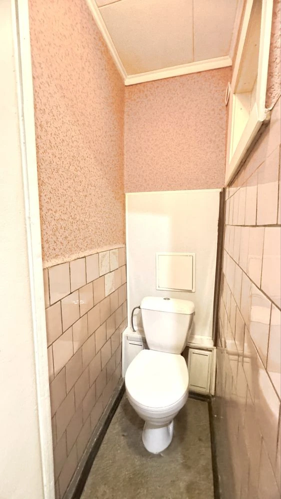 For sale 3-room apartment in a multi-story building on Yangel in Dnipro