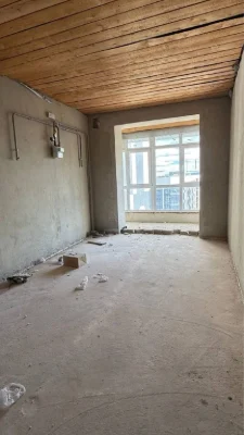 For sale, 2-room apartment in a residential building