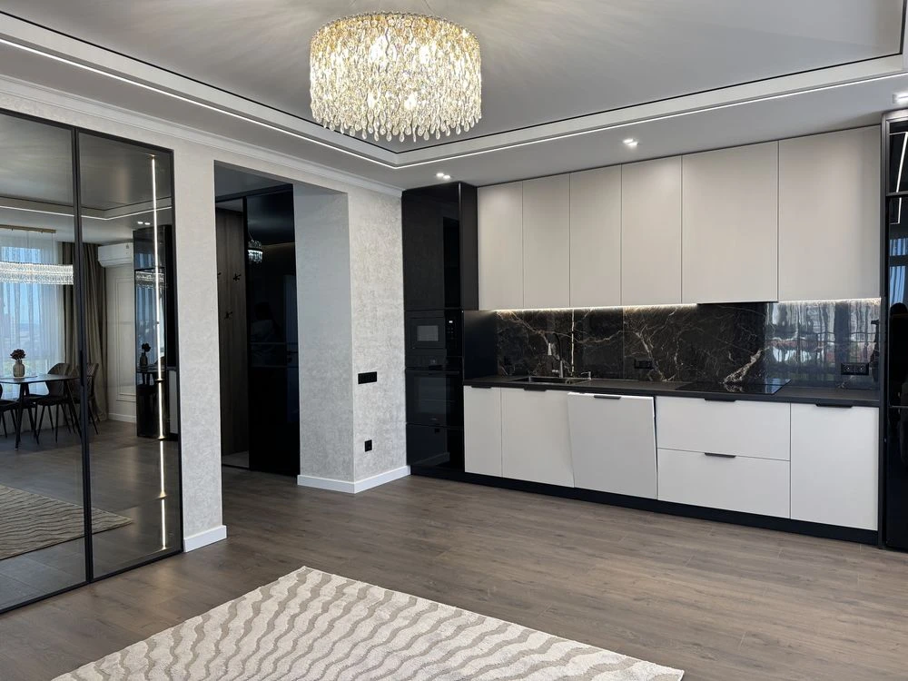 Ready-to-move-in 3-bedroom apartment