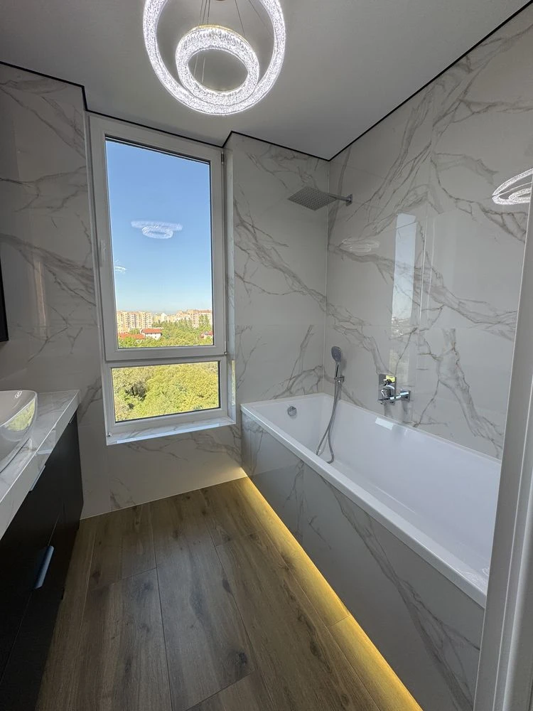 Ready-to-move-in 3-bedroom apartment