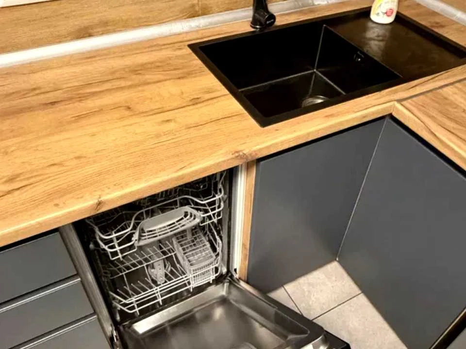 Apartment. Ivano-Frankivsk, Halych Street.