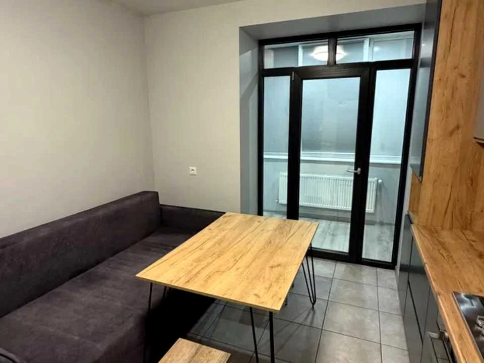 Apartment. Ivano-Frankivsk, Halych Street.