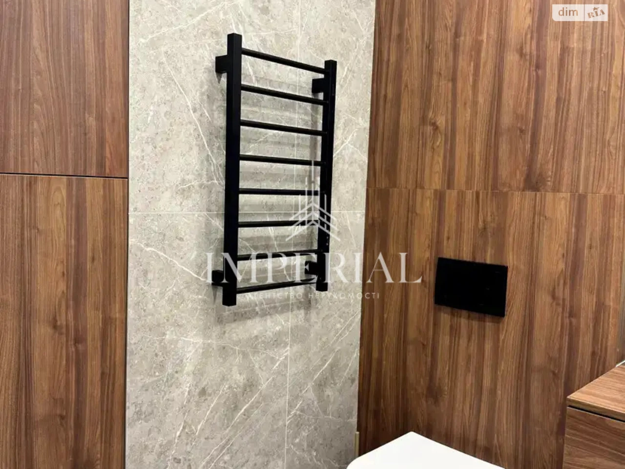 Long-Term Rental Apartment Podilsky