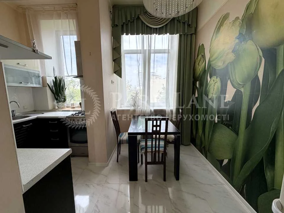 Apartment. Yezy Gedroyts Street, Kyiv