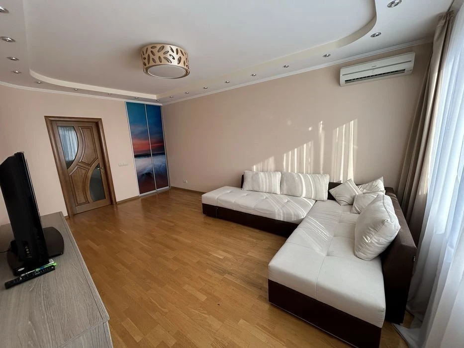 Modern 1-room apartment for sale in Yevourodvushka with high-quality