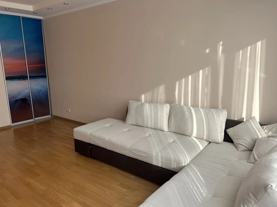 Modern 1-room apartment for sale in Yevourodvushka with high-quality