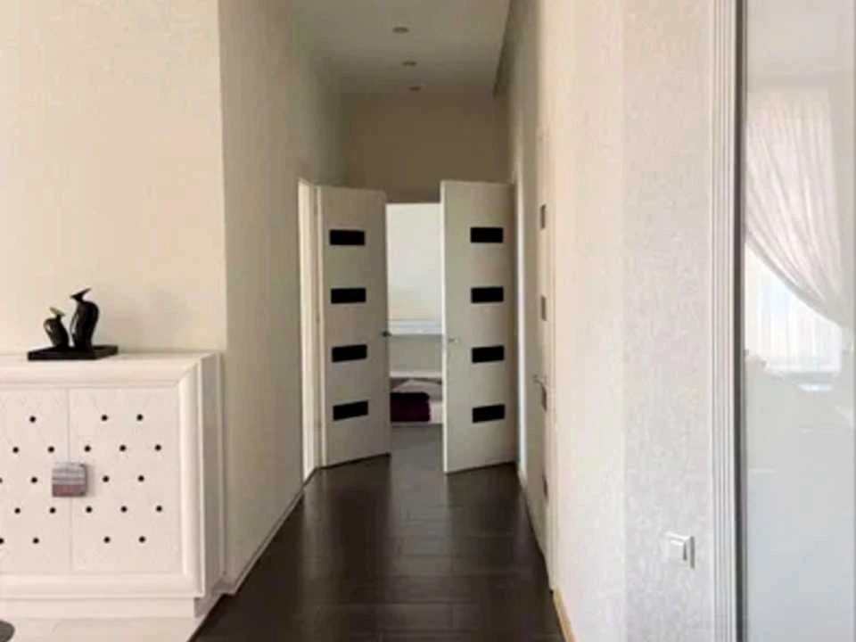 Apartment. Odesa, Hetman Sahaidakho Bullevard.