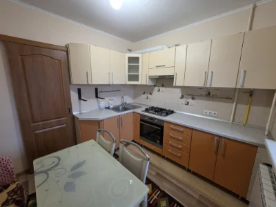 Sale of a 2-bedroom apartment on вул. Simonenka - Cozy, warm