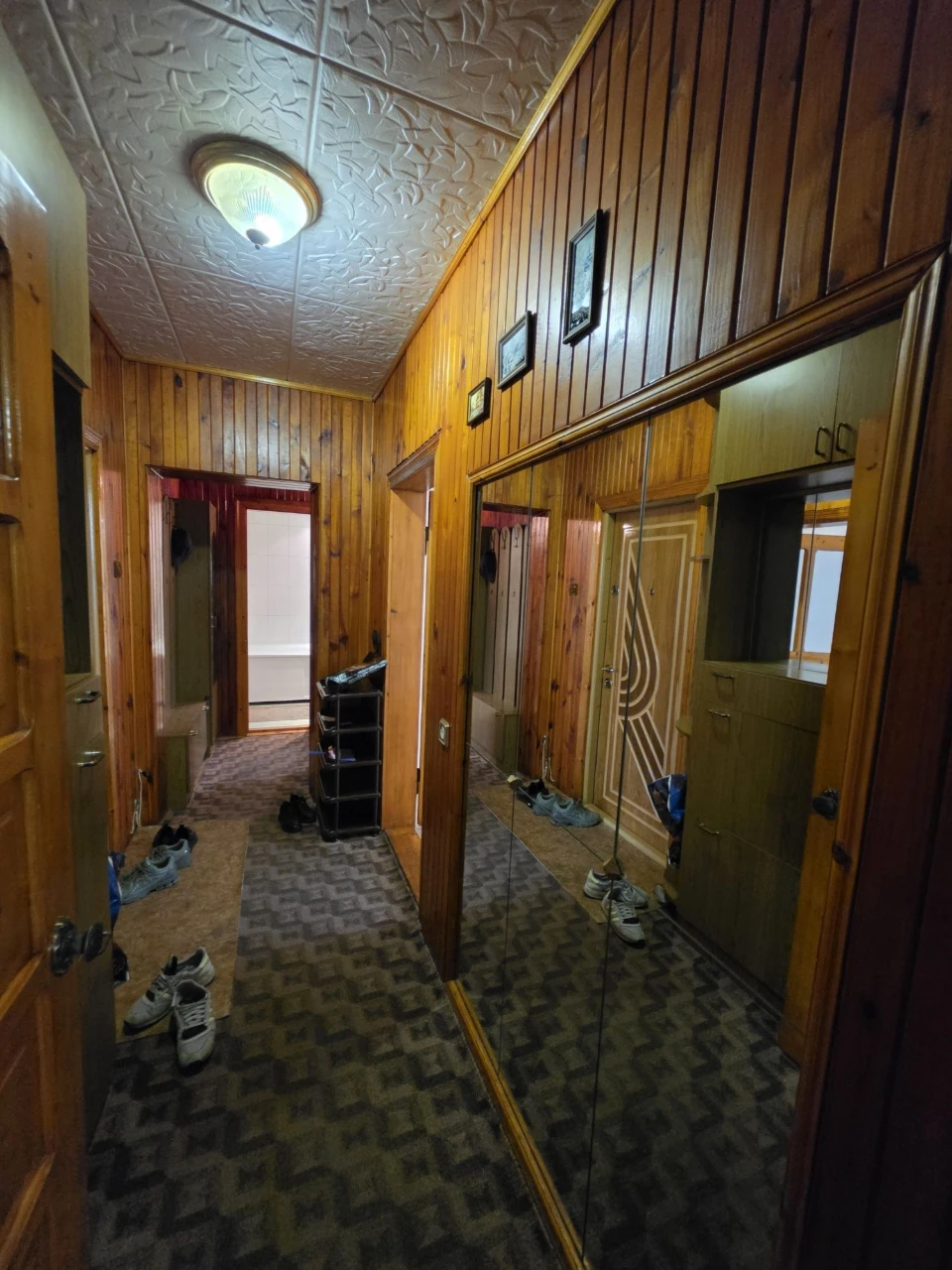 Sale of a 2-bedroom apartment on вул. Simonenka - Cozy, warm