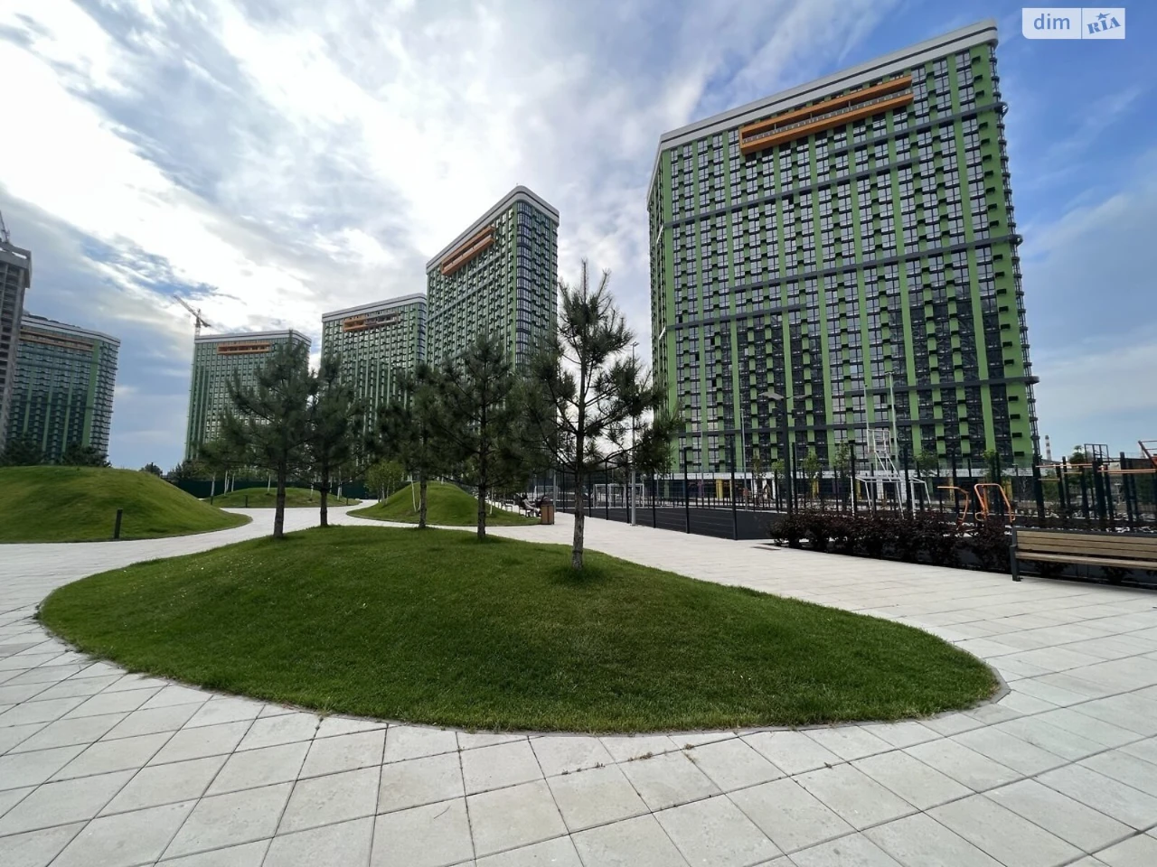Apartment for Sale – Dniprovska Naberezhna 15K