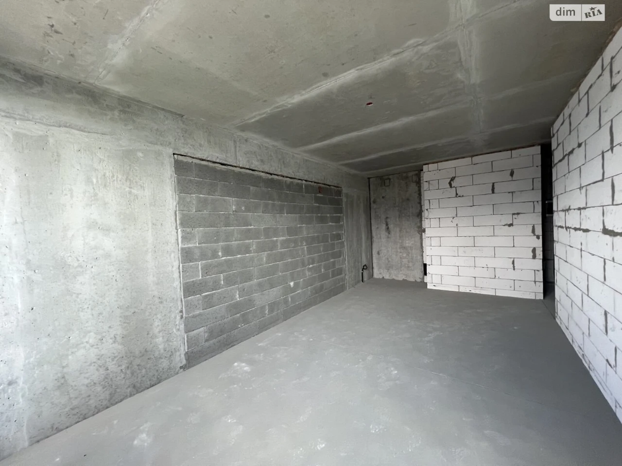 Apartment for Sale – Dniprovska Naberezhna 15K