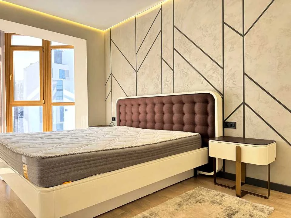 Apartment. Ivano-Frankivsk, Hnata Khotkevycha St., (Building 1