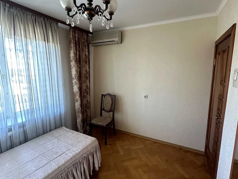 Квартира. Киев, проспект Оноре де Бальзака