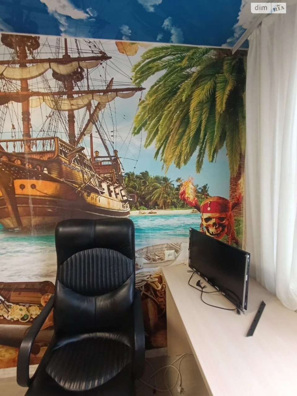 Long-Term Rental Apartment, Left Bank