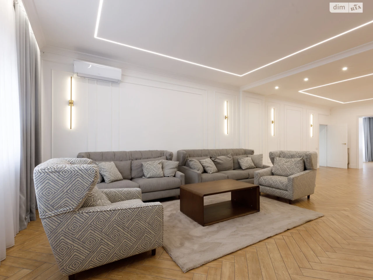 House for Sale - Holosiiv