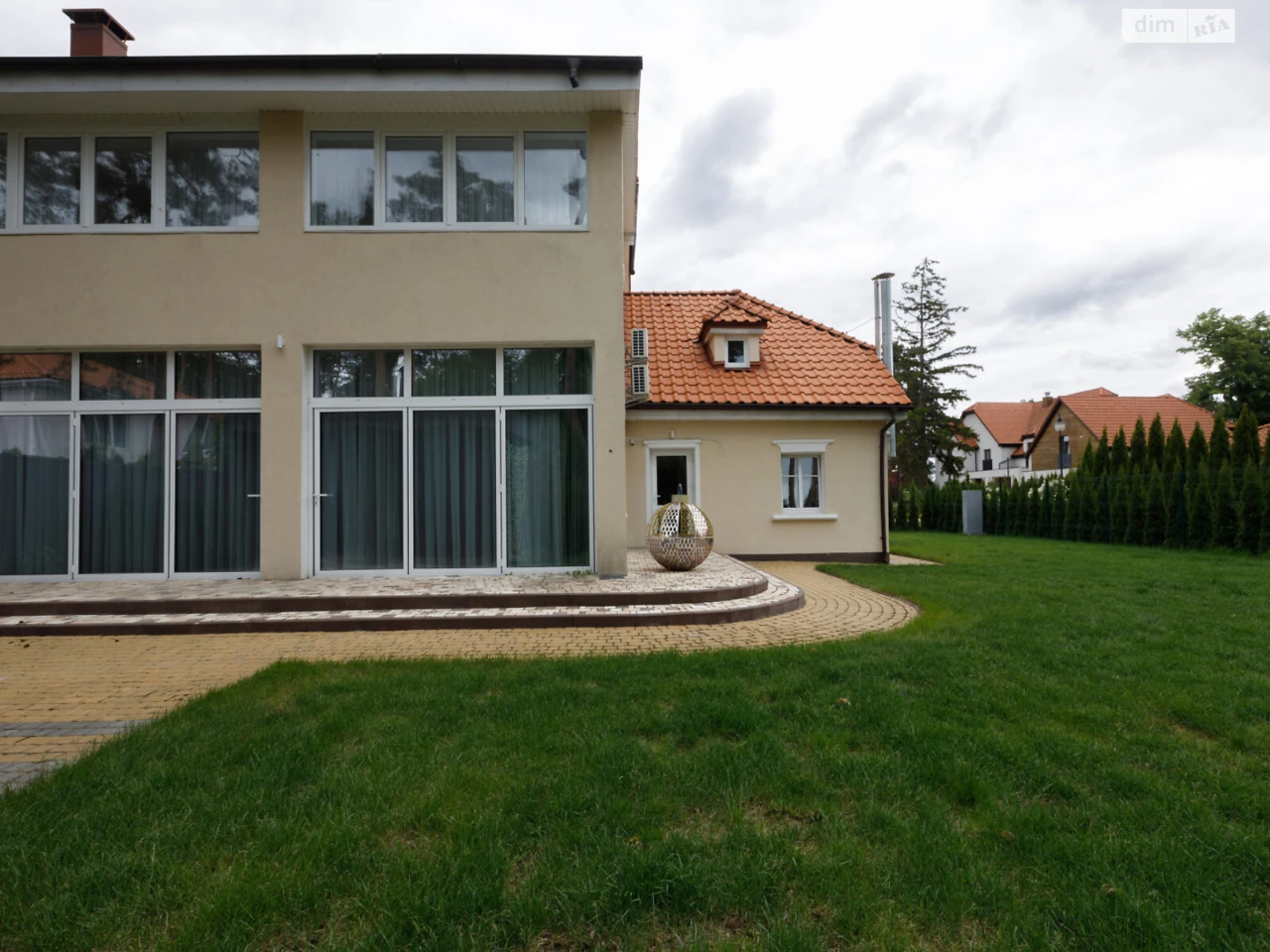 House for Sale - Holosiiv