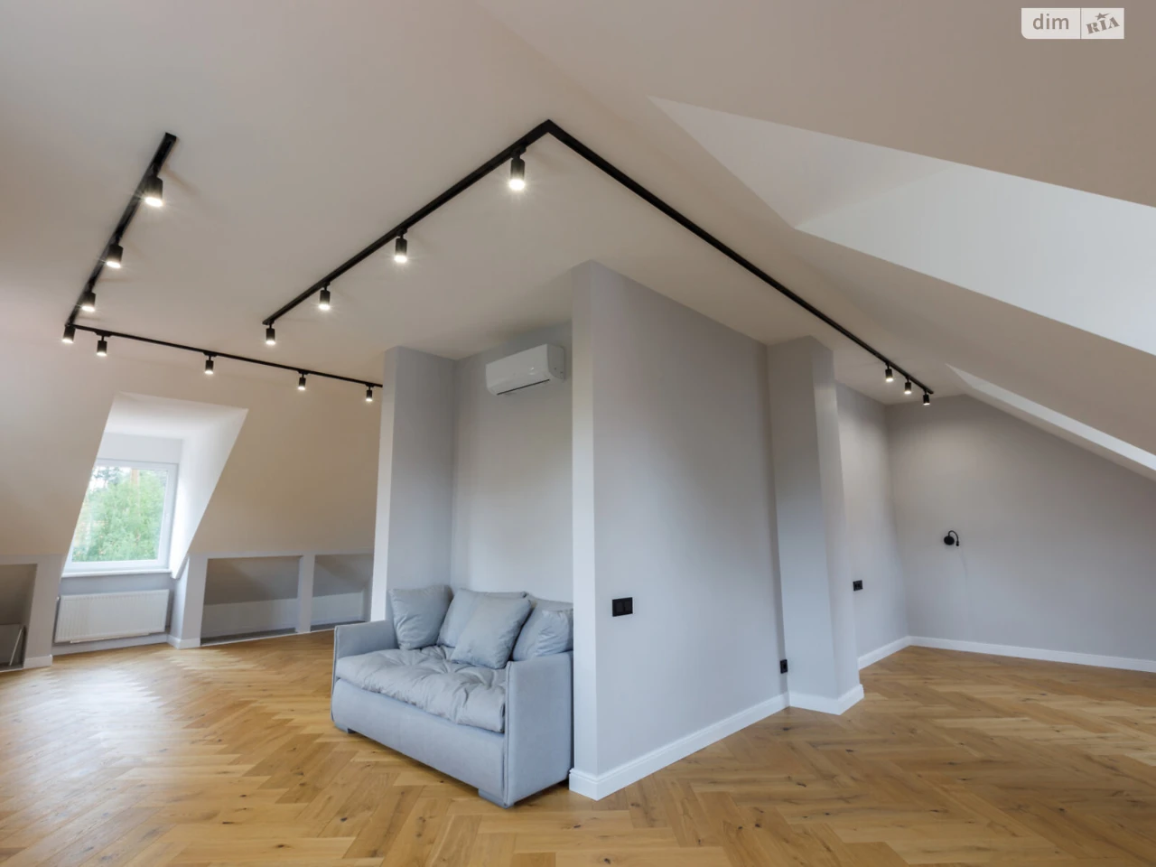 House for Sale - Holosiiv