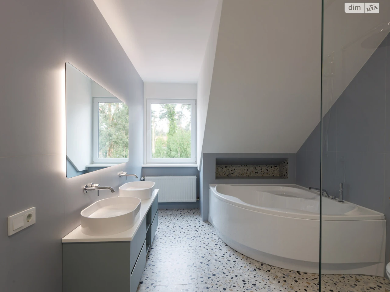House for Sale - Holosiiv